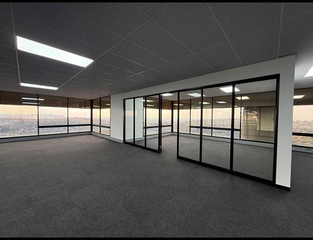 835M² OFFICE TO LET IN BRAAMFONTEIN WERF
